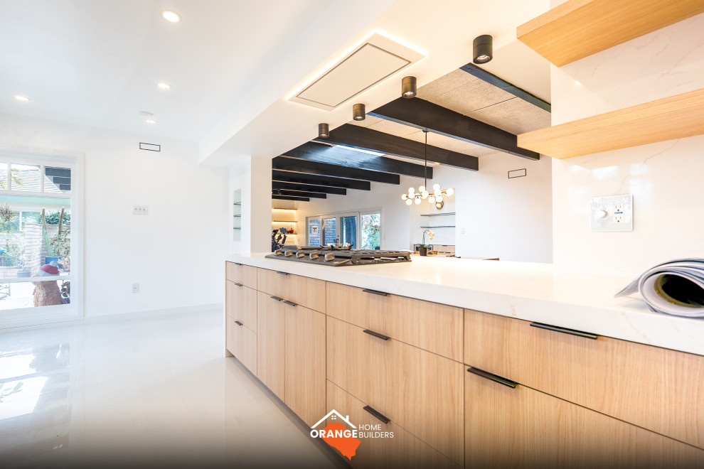 Kitchen - kitchen idea in Orange County