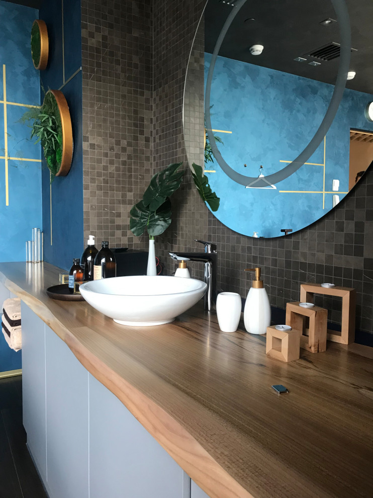 Консоли из слэбов и полимеров в ванную комнату