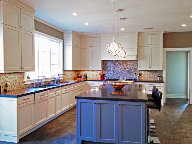 Transitional Kitchens 
