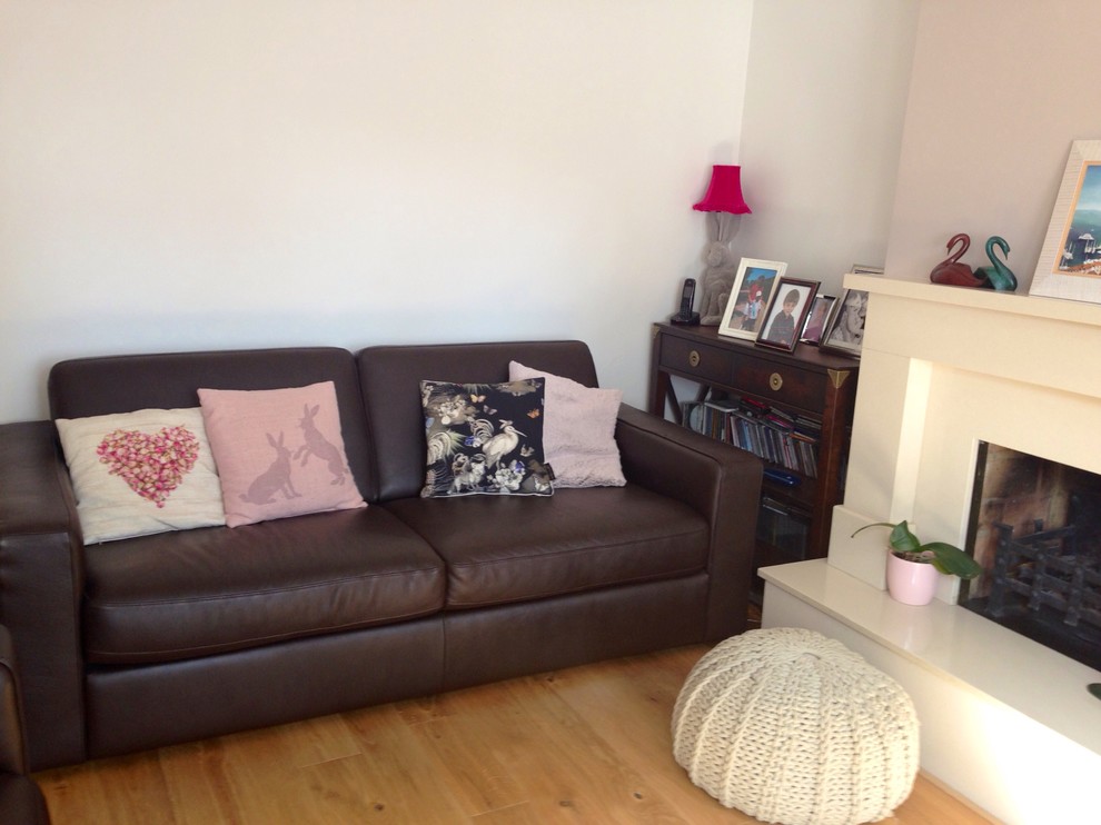 Not sure what colour cushions will suit my brown leather sofas | Houzz UK
