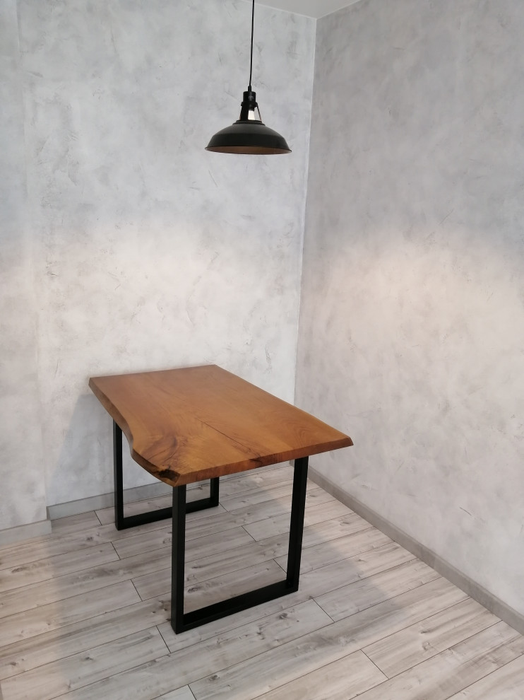 Обеденный стол из слэба в стиле loft