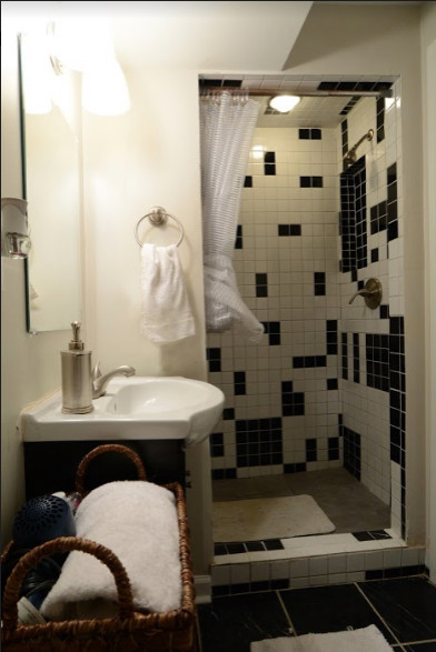 Bathroom (before)