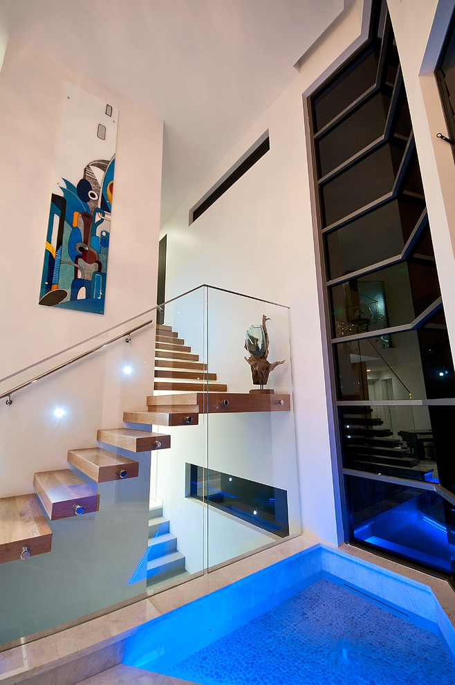 Modern entryway in Gold Coast - Tweed.