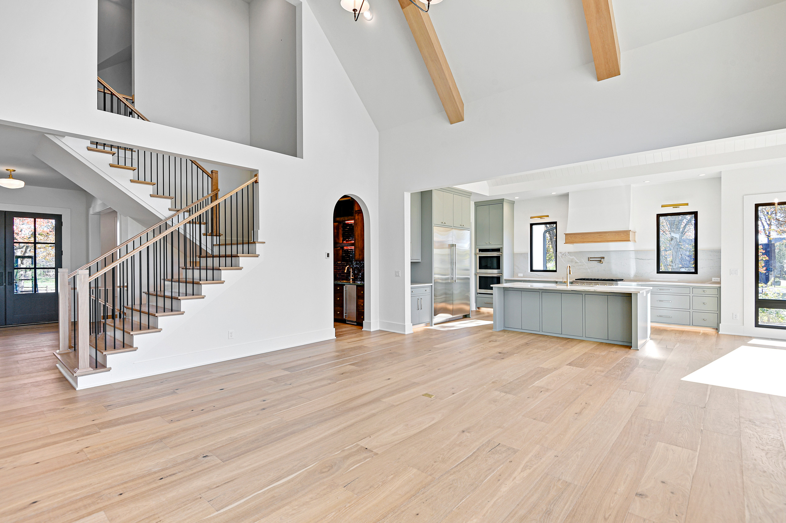 148th and Switzer, Custom Build