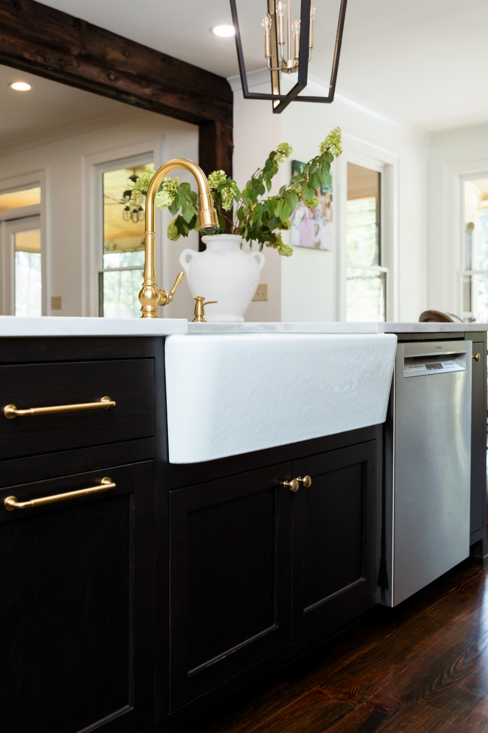 KENNESAW Modern Farmhouse