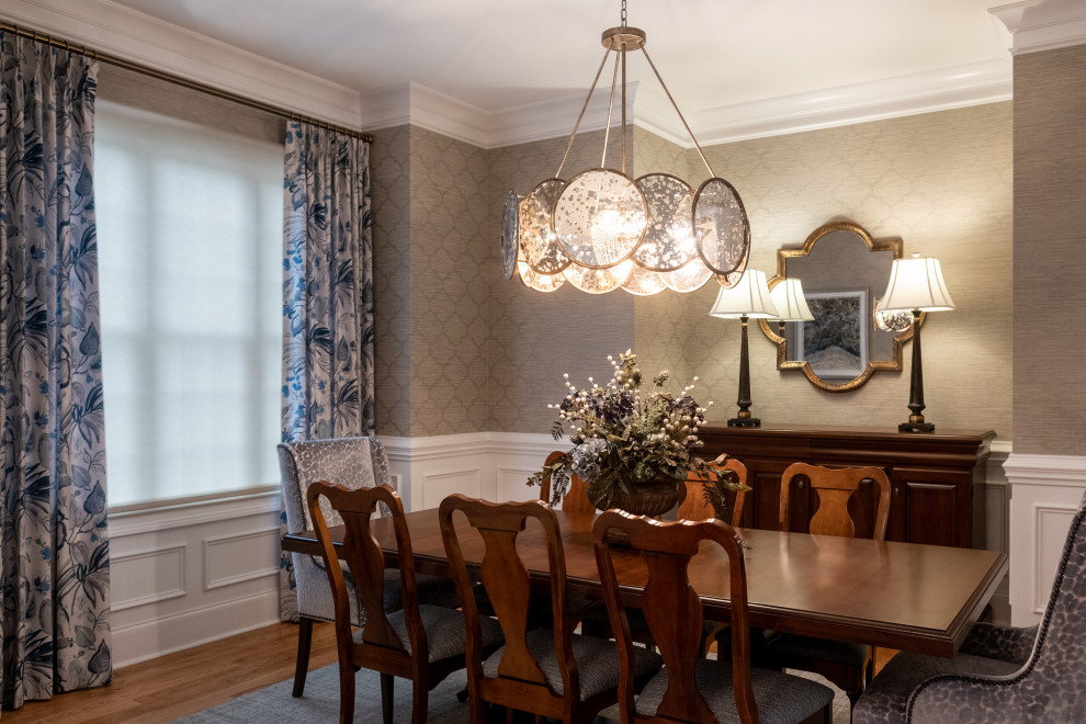 Dining room - transitional dining room idea