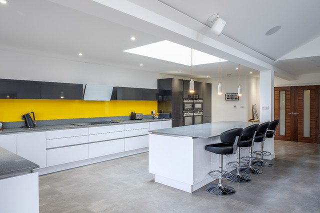 Case Study 21 modern-kitchen