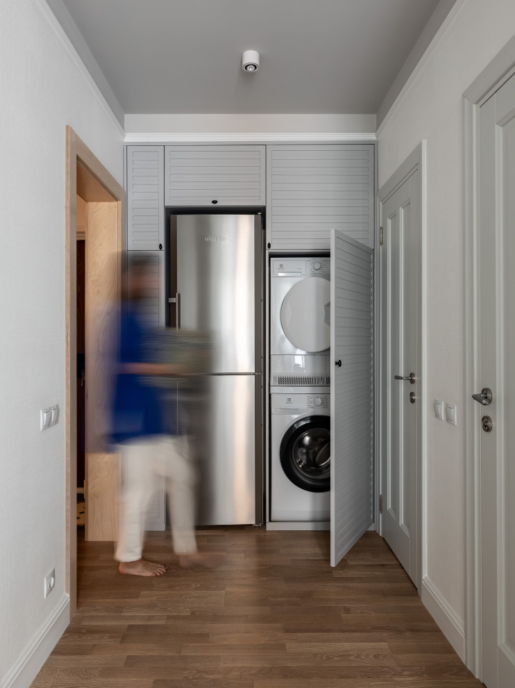 Квартира с библиотекой и коллекцией искусства