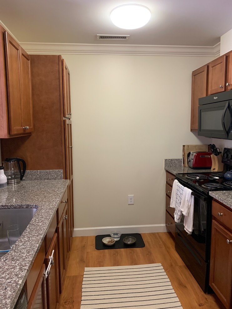 Blank kitchen wall - ideas?