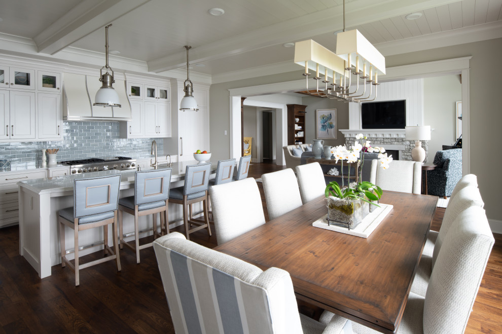 Design ideas for a coastal dining room in Minneapolis.