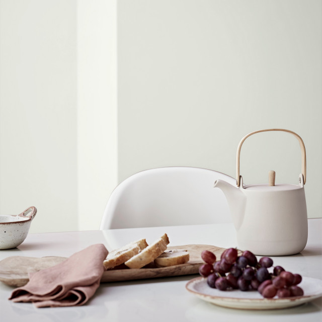 Crown Kitchen modern-kitchen