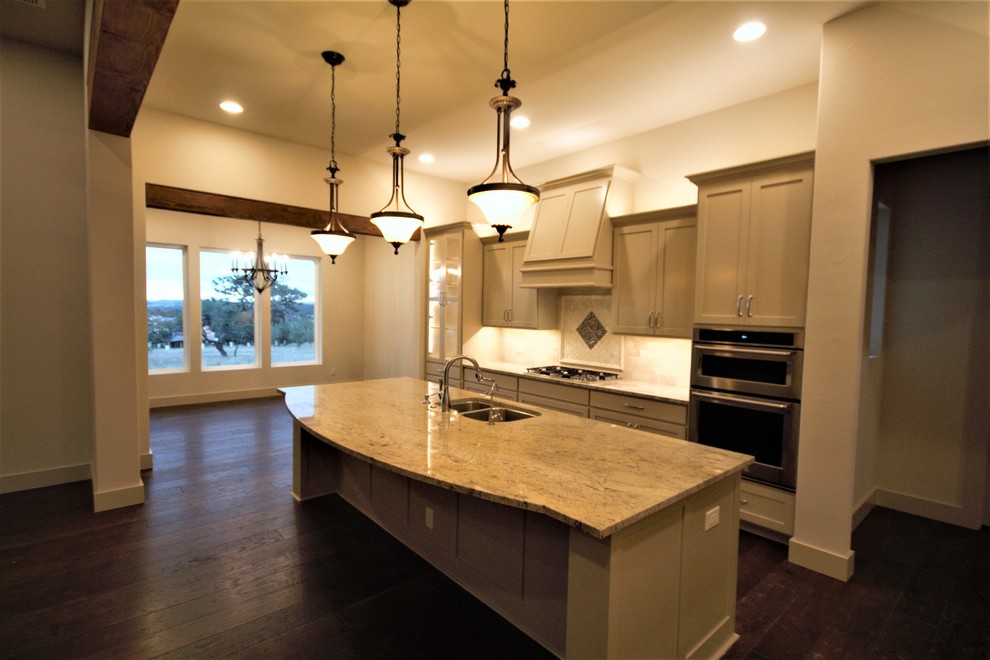 Kitchen - Texas Stone Home - Traditional - Kitchen - Austin - by BCI ...