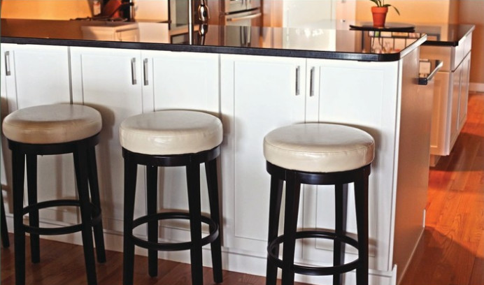 Home design - transitional home design idea in Seattle