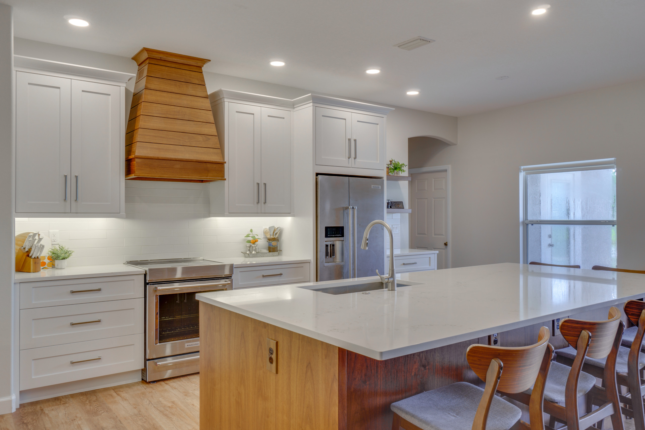 Kitchen photo in Orlando