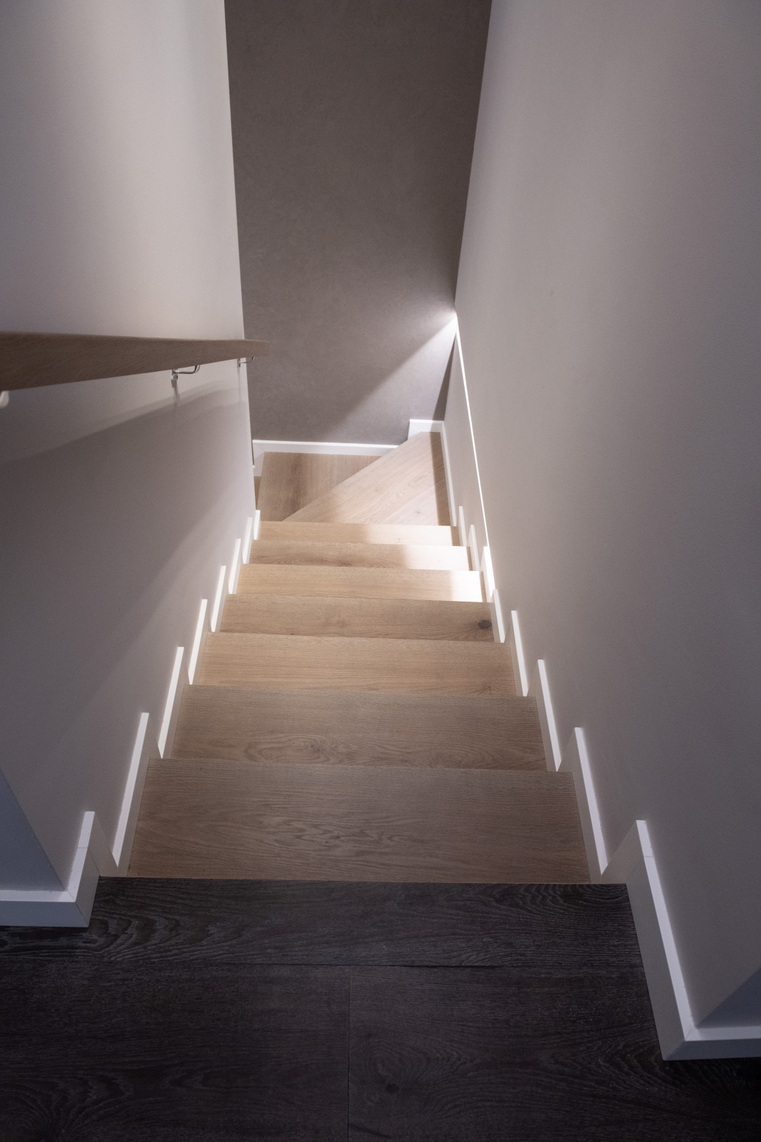 Интерьер апартамента в HPA, Паденге-Суль-Гарда, Италия