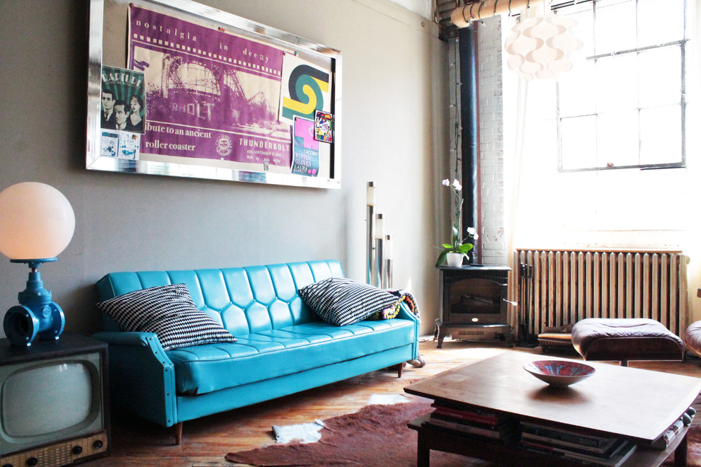 This is an example of an industrial living room in Montreal.
