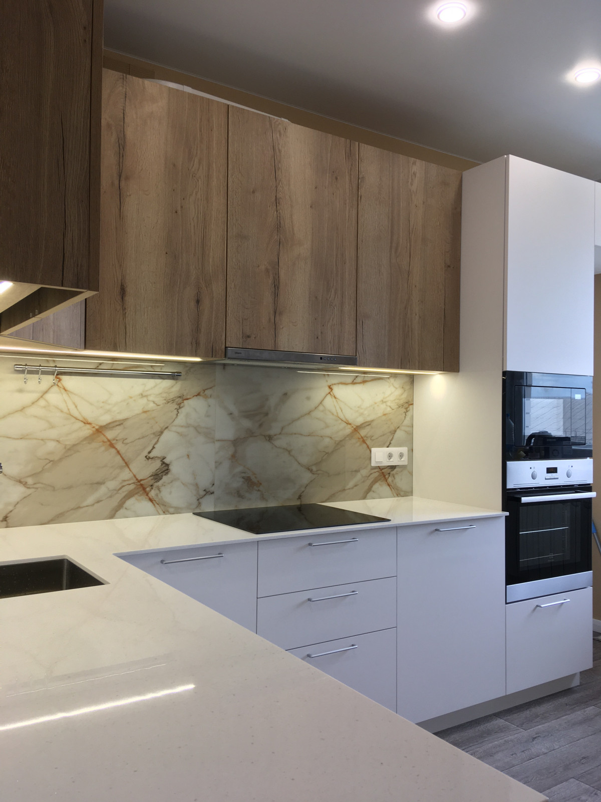 Кухня в современном стиле 11