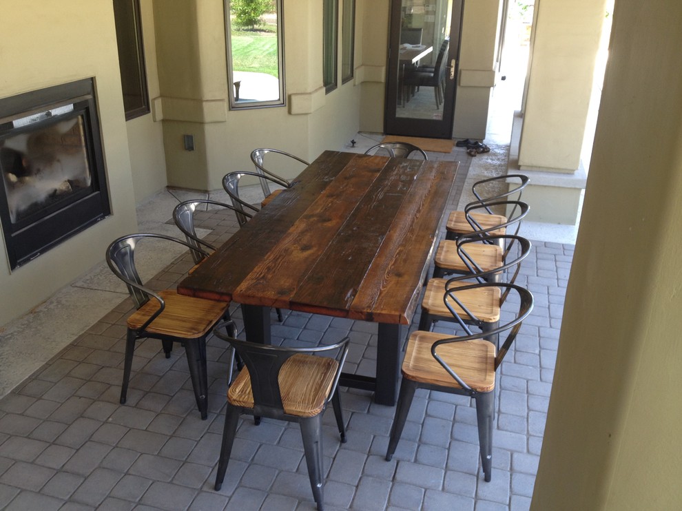 Столы (мебель) из натурального дерева ценных пород