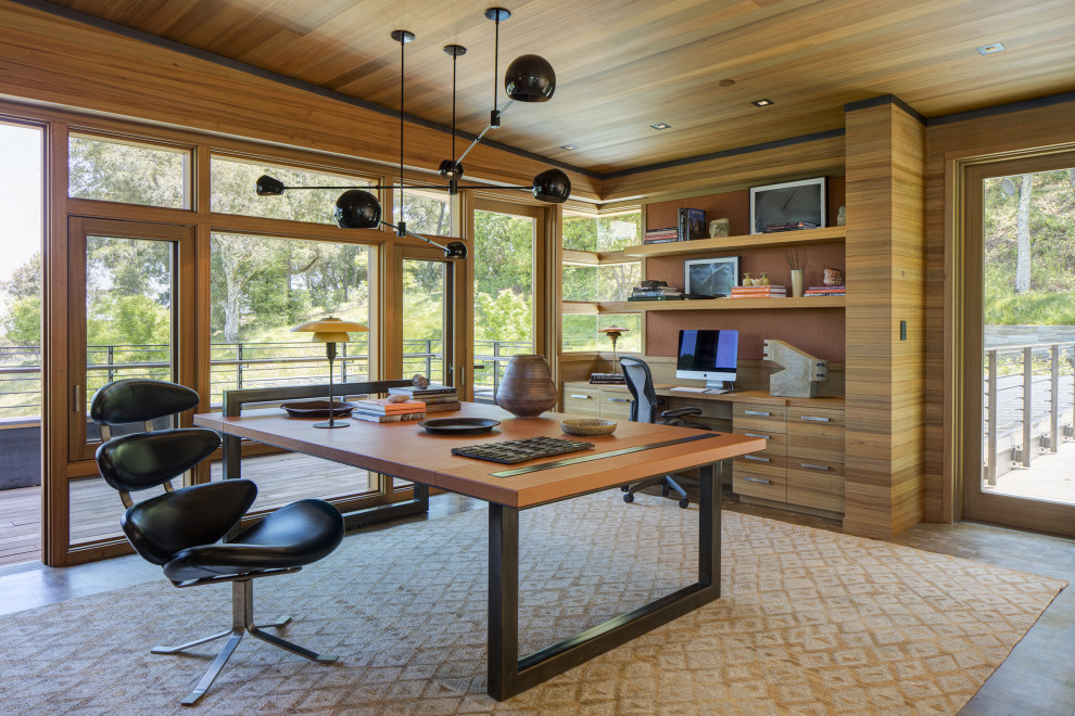 Modern home office in San Francisco.