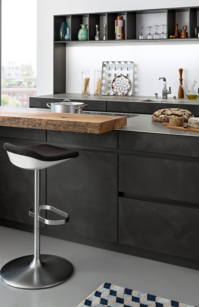 Minimalist kitchen photo in Toronto