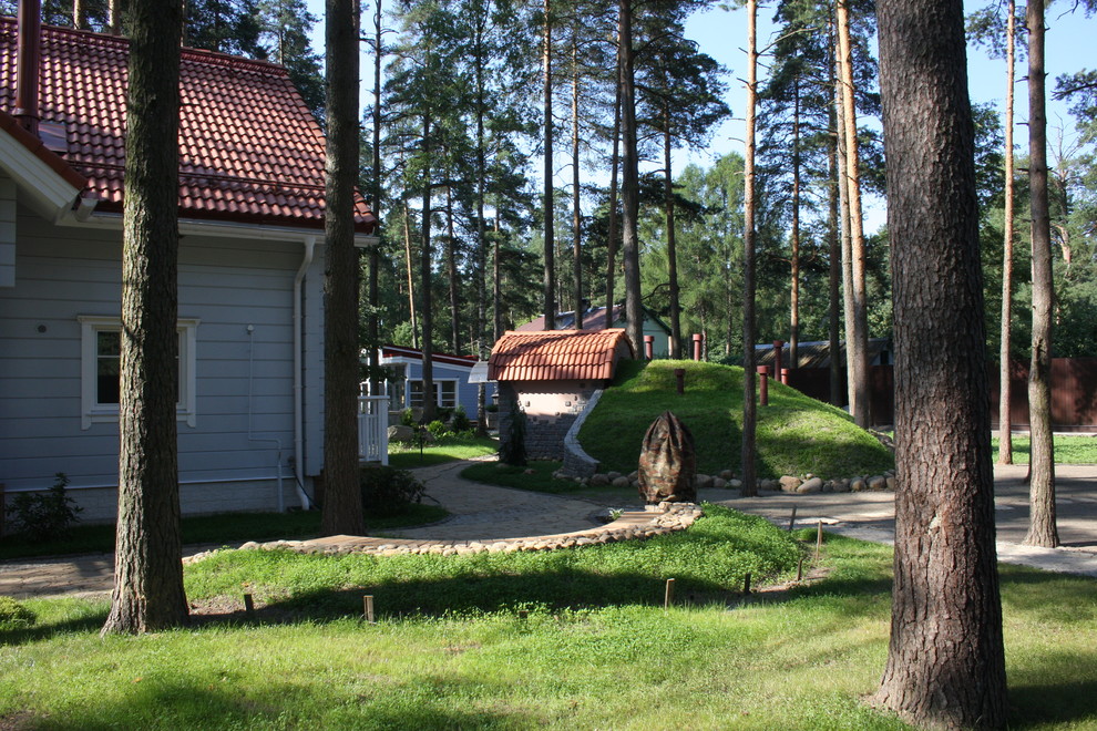 Реализация ландшафтного проекта в сосновом лесу