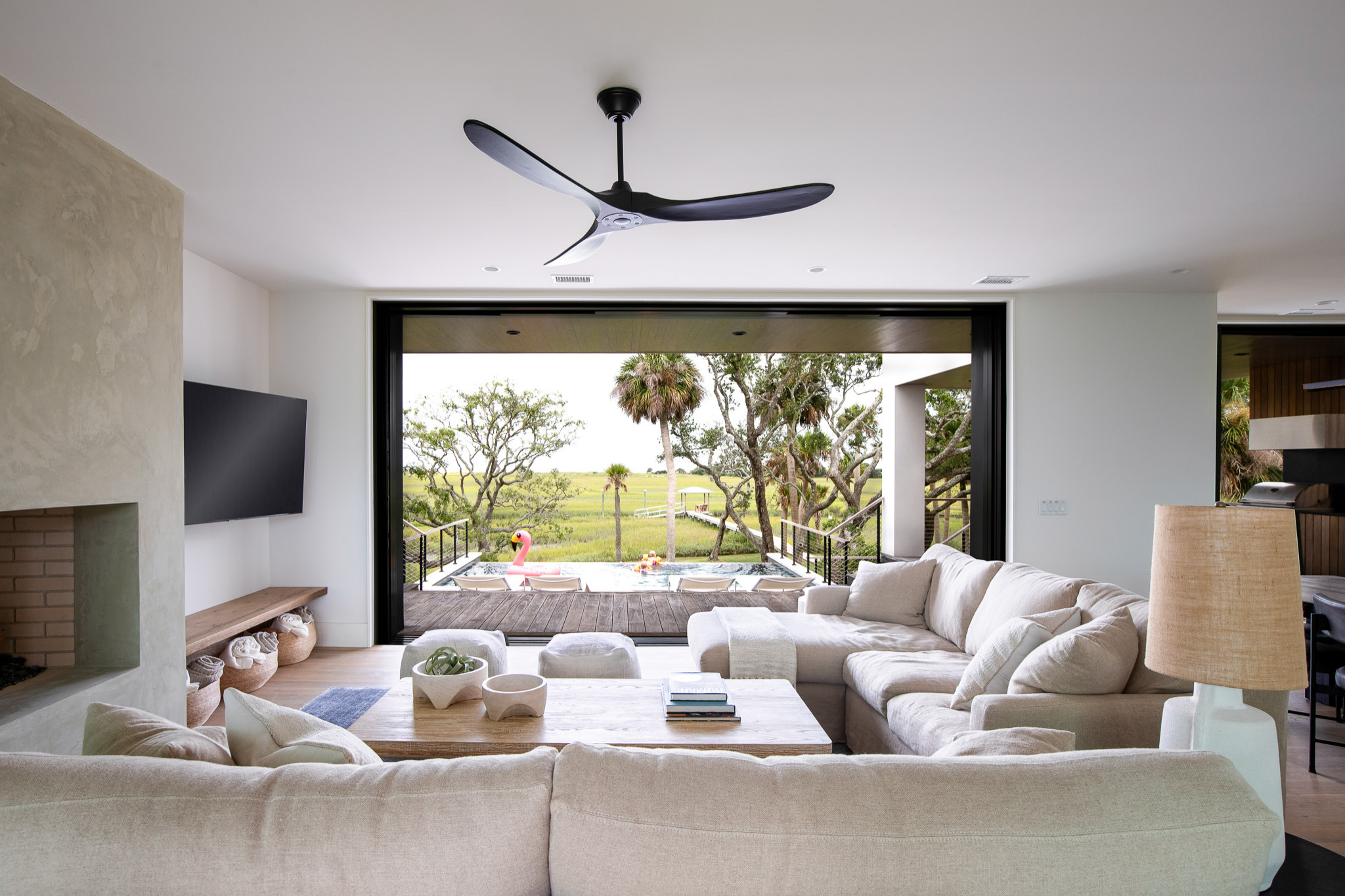 Island organic modern