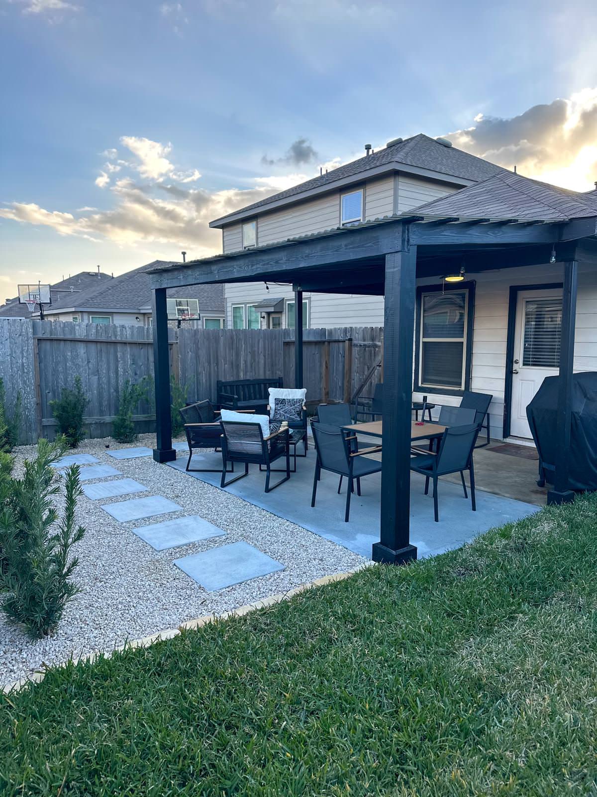 Savanna Pasture Front and Backyard Makeover!