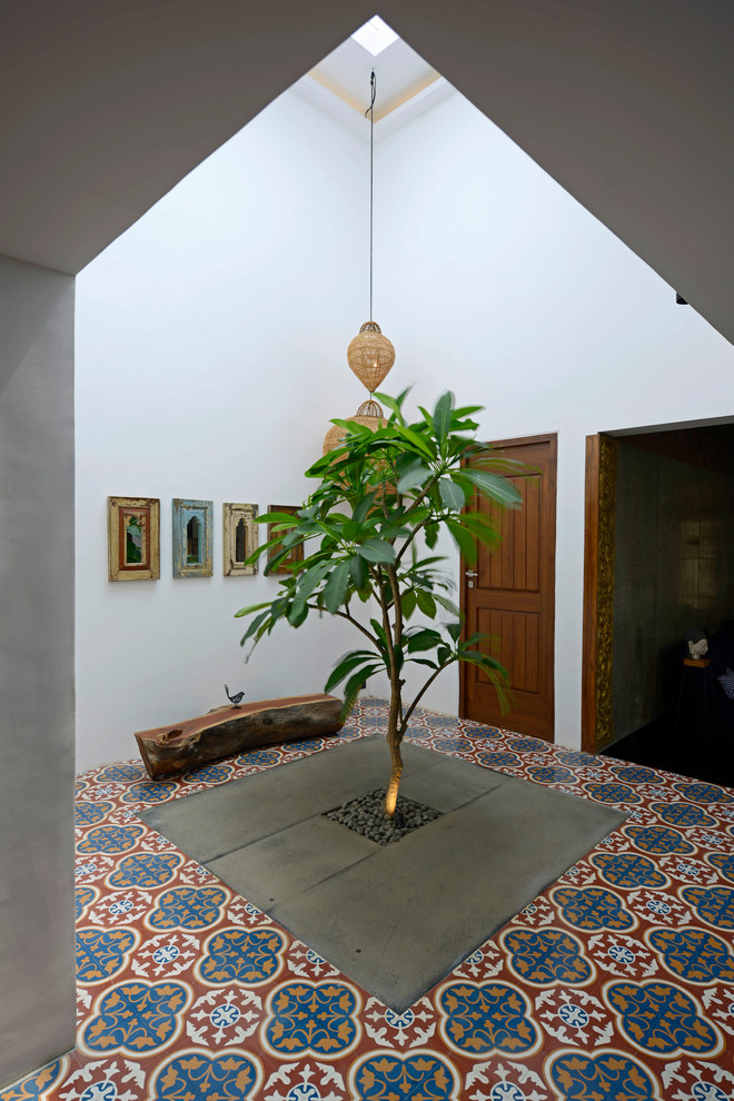 Photo of a tropical garden in Mumbai.