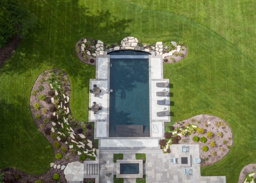 Example of a transitional pool design in Chicago