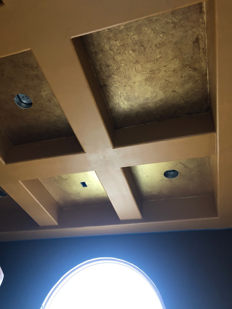 Home design - transitional home design idea in Austin