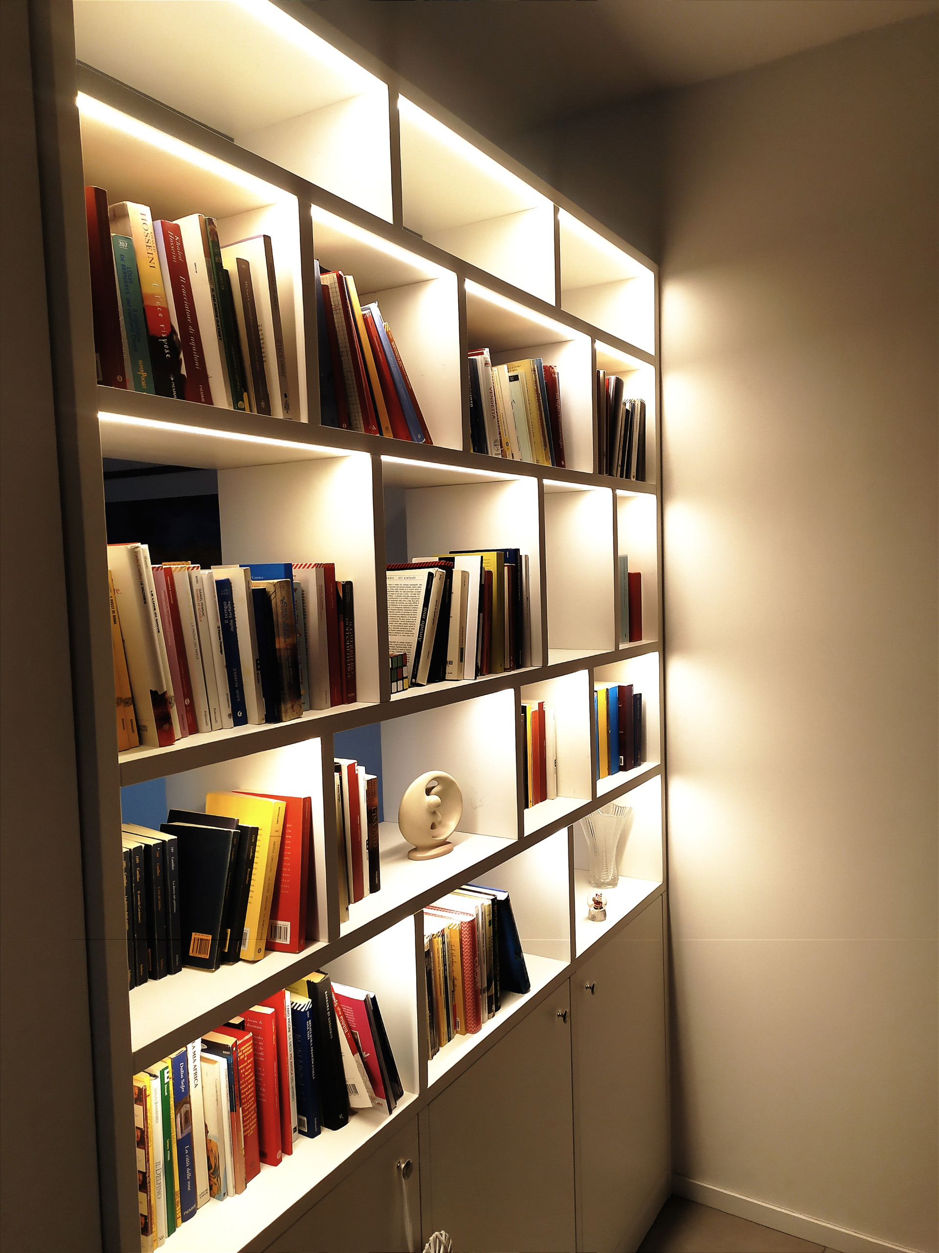 Libreria Wall Bifacciale con illuminazione