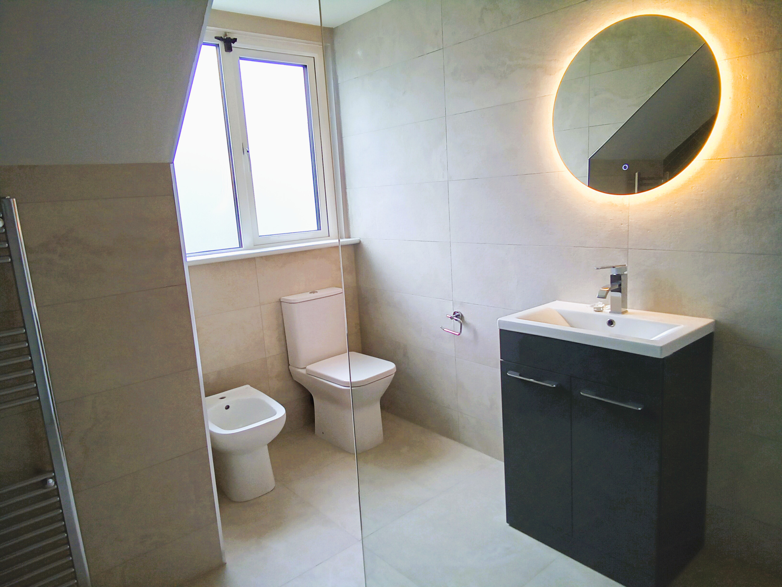 Barndarrig - Master Bedroom, En-Suite & Walk in Wardrobe