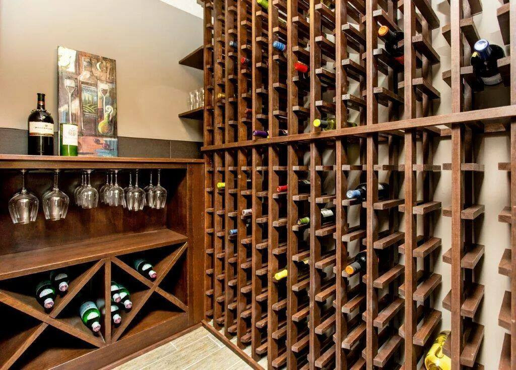 Bars - (Des Moines, Irwindale, Anthony, Iowa)