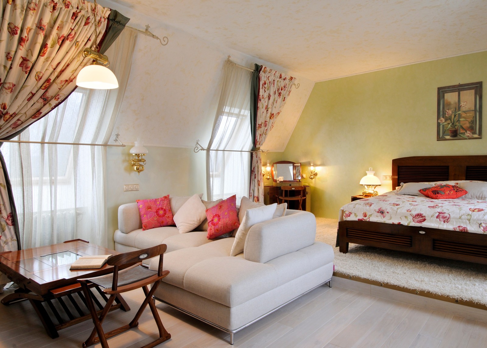 Яхт клуб "Командор"