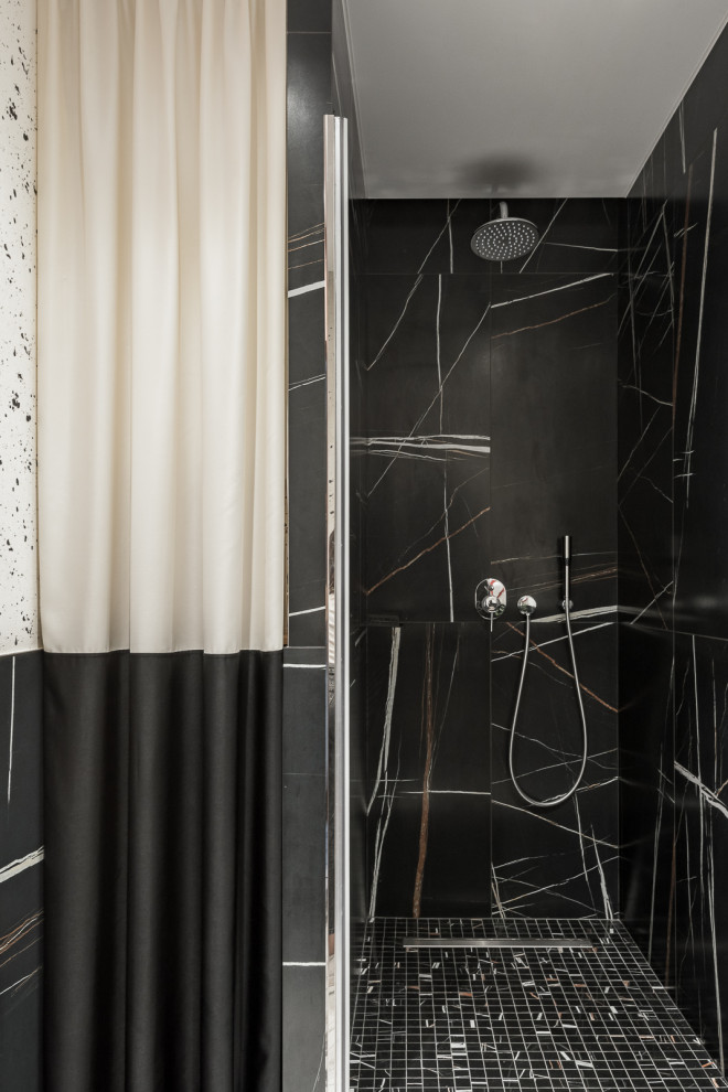Идея дизайна: ванная комната среднего размера в стиле модернизм с плоскими фасадами, душем в нише, инсталляцией, черной плиткой, керамогранитной плиткой, полом из керамогранита, душевой кабиной, накладной раковиной, столешницей из плитки, белым полом, душем с распашными дверями, черной столешницей, гигиеническим душем, тумбой под одну раковину, подвесной тумбой и обоями на стенах