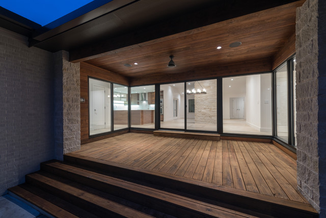 HILL COUNTRY RANCH HOUSE minimalistisch-patio