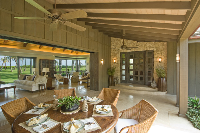 Kailua Oceanfront Courtyard Residence tropisch-patio