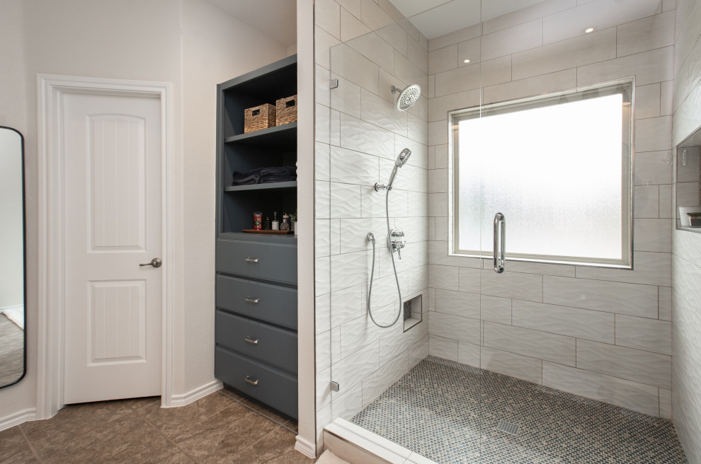 Blue Cypress | Master Bathroom