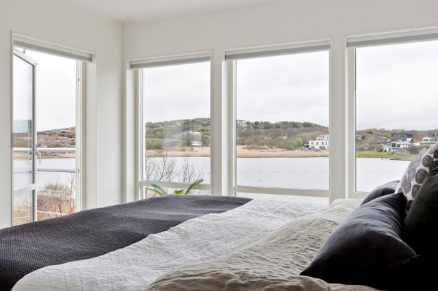Hjuvik modern-bedroom