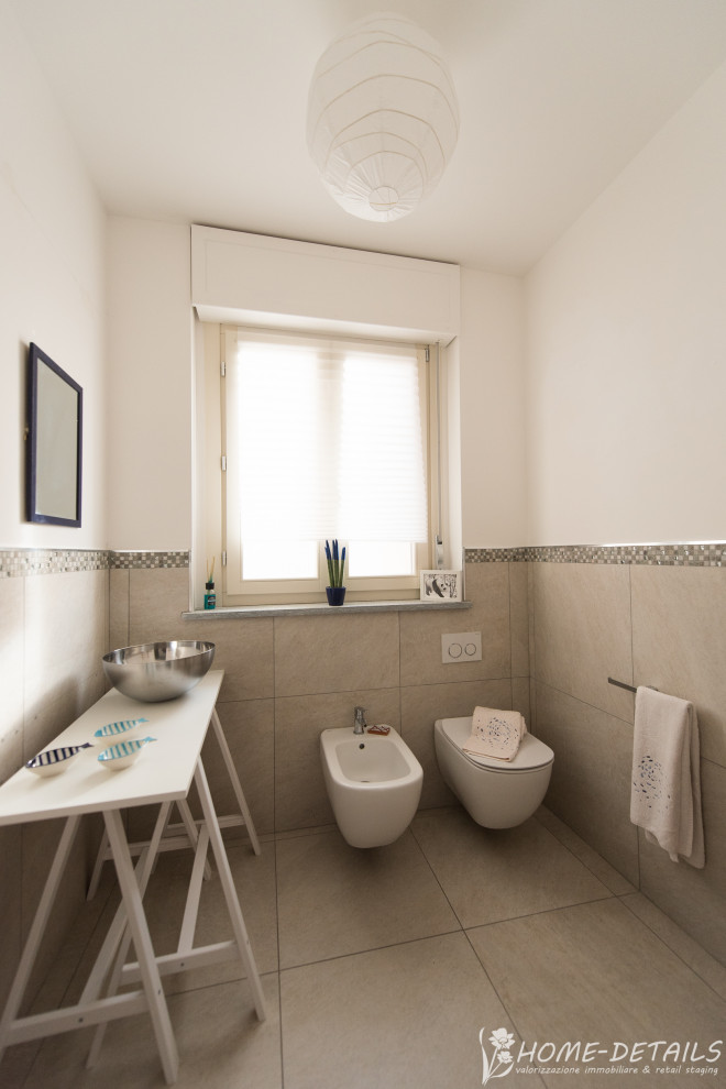 Источник вдохновения для домашнего уюта: большая ванная комната в стиле модернизм с душевой кабиной