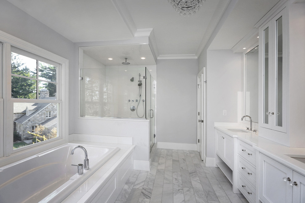 Bathroom - bathroom idea in New York