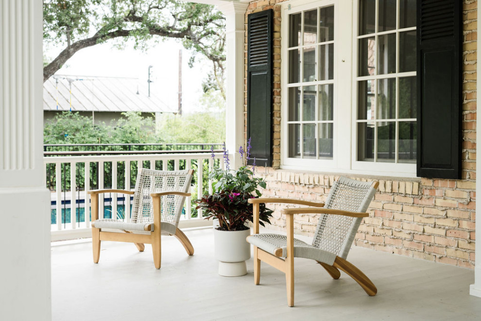 Inspiration for a transitional home design remodel in Austin
