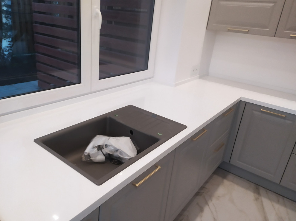 Подоконник-столешница с барной стойкой из искусственного камня Tristone A-104