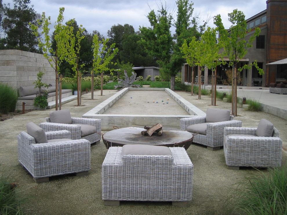 Inspiration for a large country backyard full sun outdoor sport court in San Francisco with gravel.