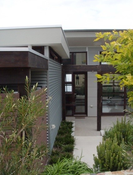 This is an example of a modern garden in Adelaide.