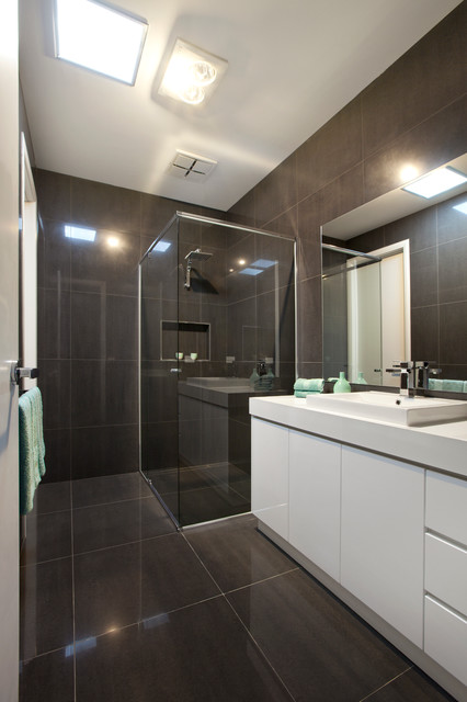 Augusta 27 contemporary-badrum