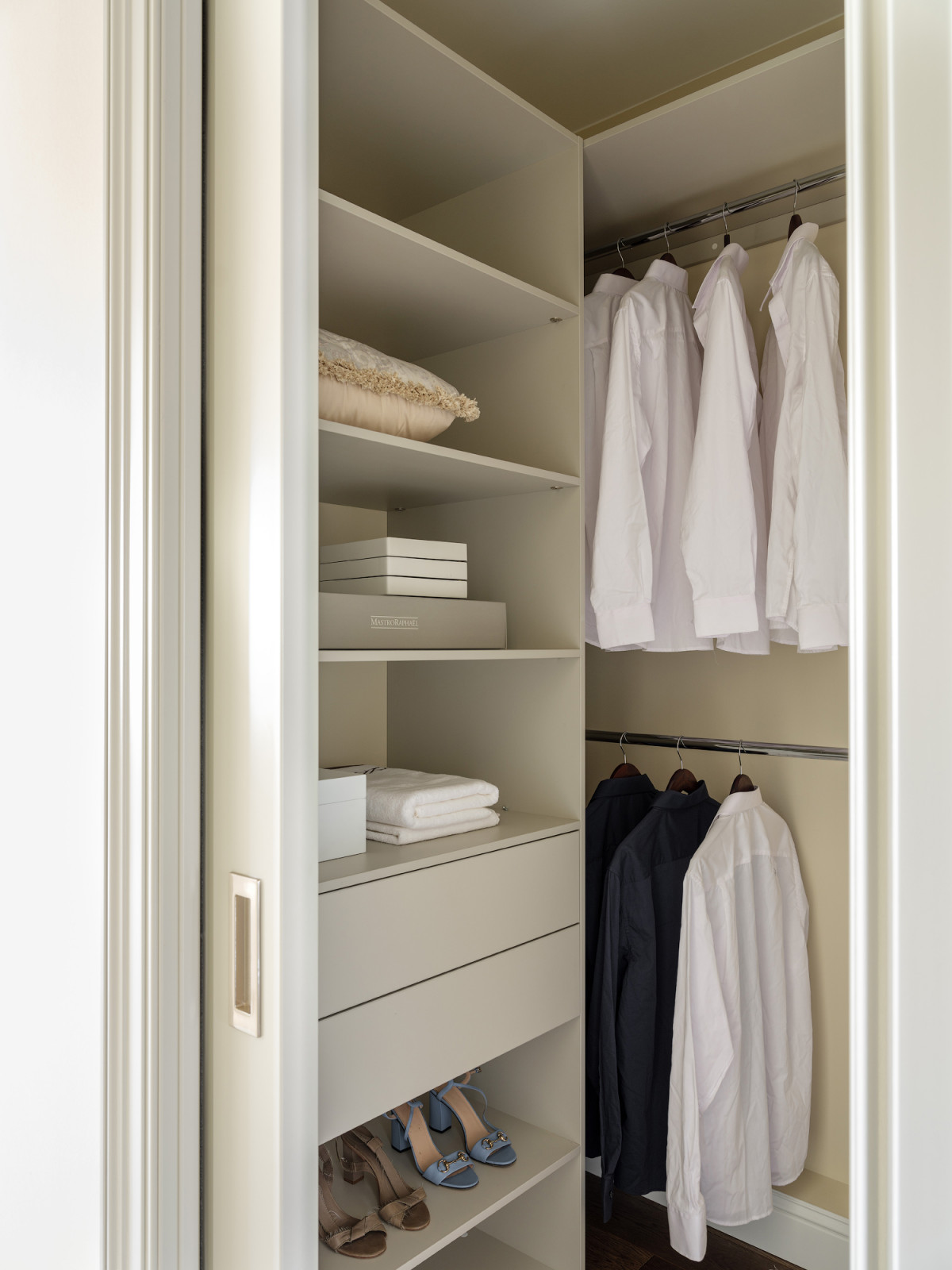 Трехкомнатная квартира в ЖК Крестовский de luxe - 129м²