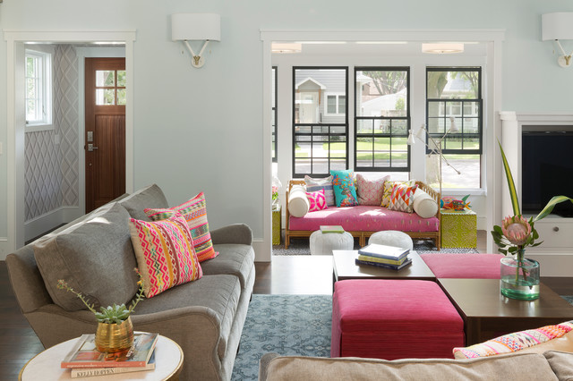 Houzz Tour: Fun and Color for a New Bungalow