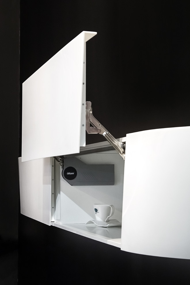 Кухня "Белое Озеро", г .Москва, дизайнер Чонг Че Хун, производство KARAT