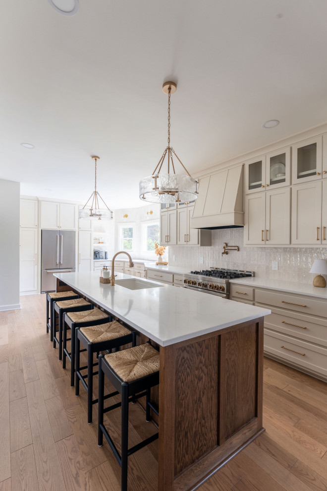 Contemporary Indian Lake Kitchen